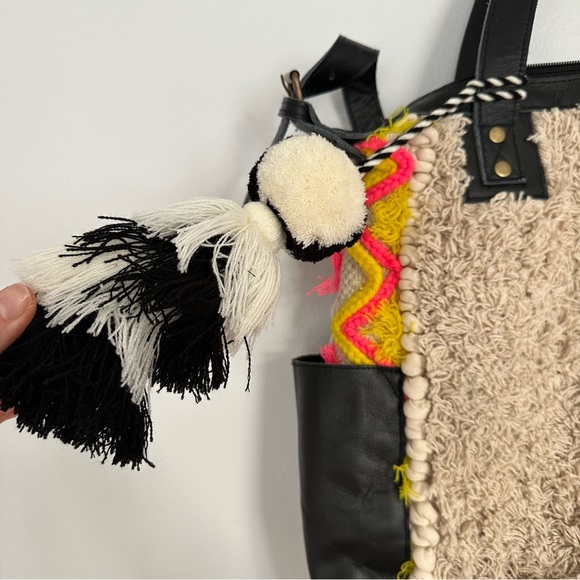 Stanley Street Crossbody Bag Backpack  Multicolor Fuzzy Day to Day Boho Hobo - Picture 5 of 16